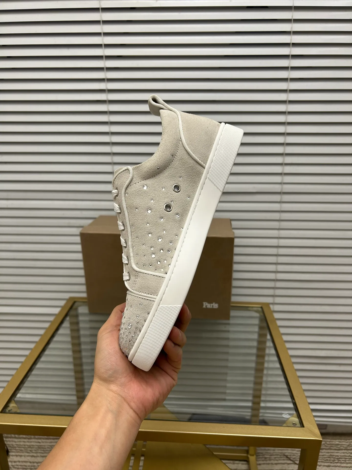 (Customized model) Ex-factory price is 500. christian louboutin (CL red sole shoes) counter series, casual sneakers for couples 📢 📢 📢 Exclusive hot style release 🎈🎈💪 Movable latex feet 👻 Finished outsole line [Proud] 😝Female 35-40# Male 38#-46, global supply😝 [Top version]: Original imported genuine leather upper, top original leather lining, original molded TPU outsole, original 1:1 detail processing, original shoe last,